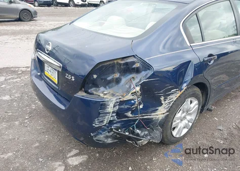 2010 Nissan Altima 2.5 S z USA, uszkodzony, nr VIN 1N4AL2APXAN408986